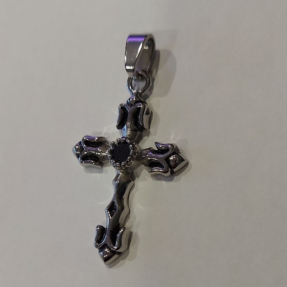 Silver Gothic Cross Pendant Jewelry